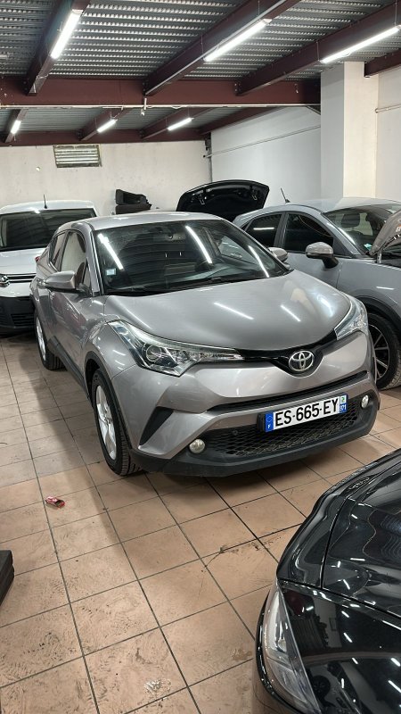 Toyota TOYOTA C-HR I 115 chvx (Boite Automatique)