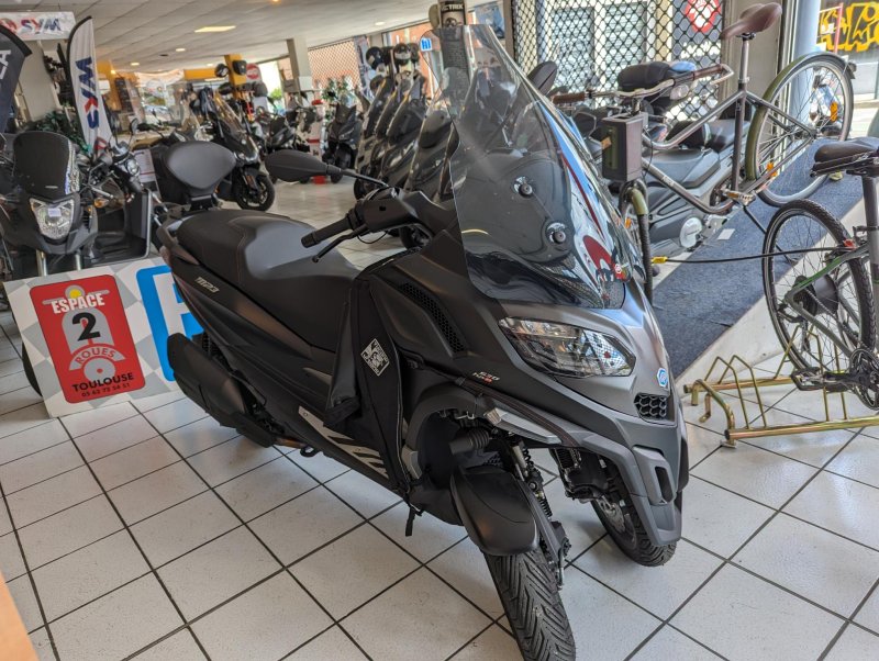 Autre Piaggio MP3 530 (Cat 3)