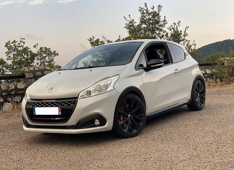 Peugeot 208 GTI