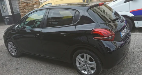 Peugeot 208 (2018)