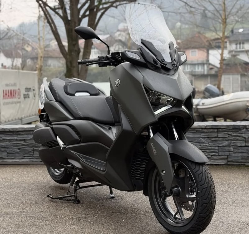 Yamaha Xmax