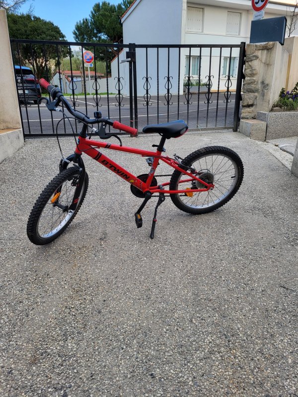 B'twin 41- VTT 20" rouge enfant 7-8 ans