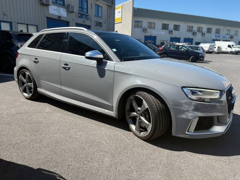 Audi RS3 Sportback Gris Nardo