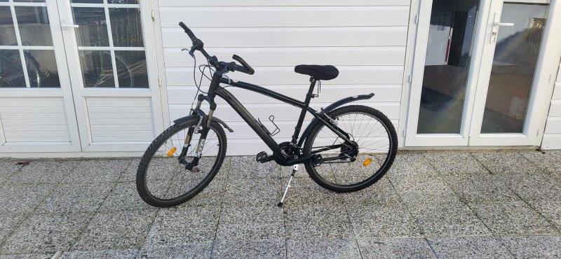  36- VTT H Olympique  noir 3x8vit