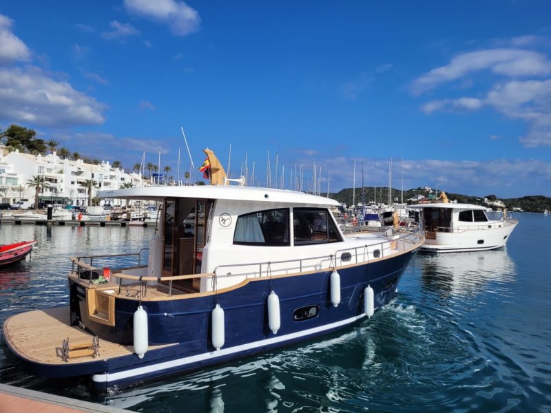 Sasga Yachts MENORQUIN 34 HT - Bleu