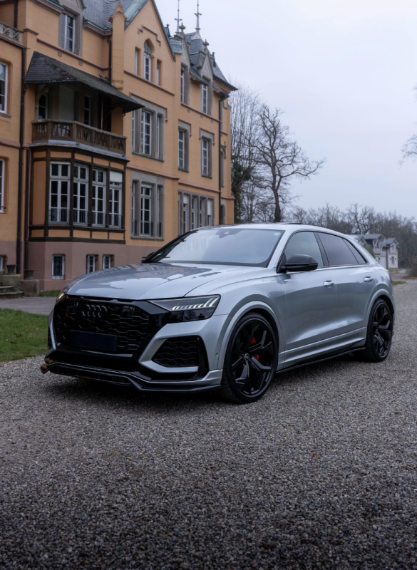 Audi RSQ8