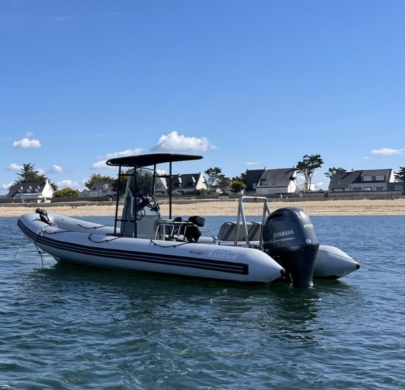 Bombard 700 Explorer