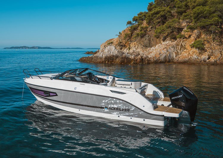 Quicksilver sundeck 755