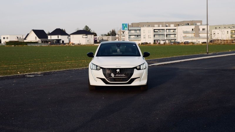 Peugeot 208 GT LINE
